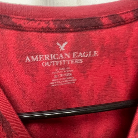 American Eagle XS extra small shortsleeved tee black red striped classic fit - Picture 2 of 4